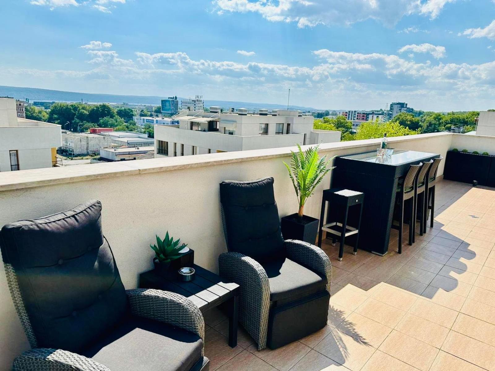 Spacious Prestige Penthouse Varna Eksteriør bilde